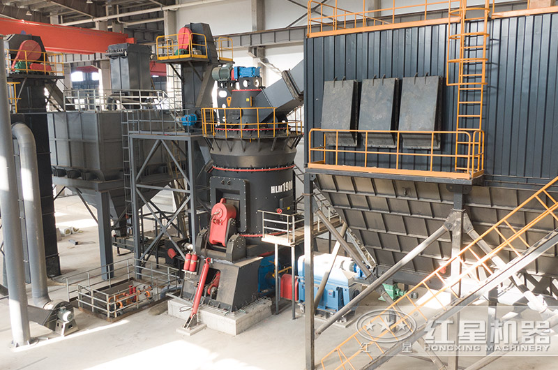 超細(xì)立式磨粉機現(xiàn)場