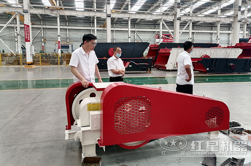 對輥式破碎機 對輥式破碎機