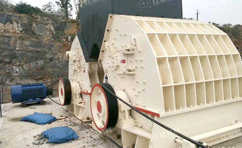 錘式破碎機(jī) 錘式破碎機(jī)