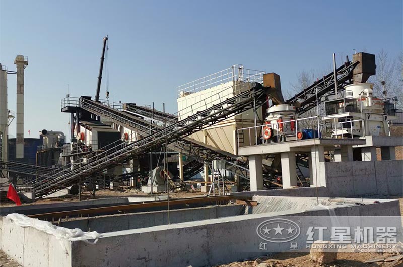 多缸圓錐破和沖擊式破碎機合作現場 多缸圓錐破和沖擊式破碎機合作現場